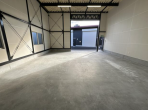 瑞穂町　貸倉庫