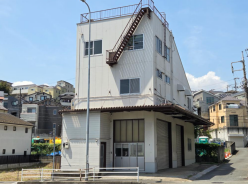 横浜市　貸倉庫