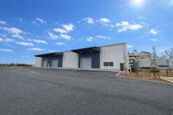 三芳町　貸倉庫