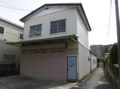 2階建て建物の外観