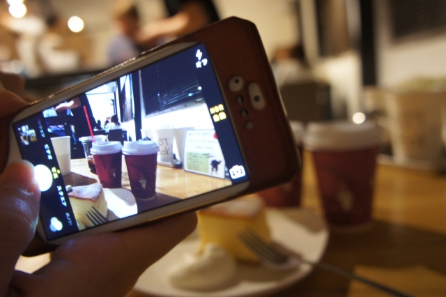 物件動画撮影のポイントは脇を絞める。手ぶれをなくすことがポイントです！