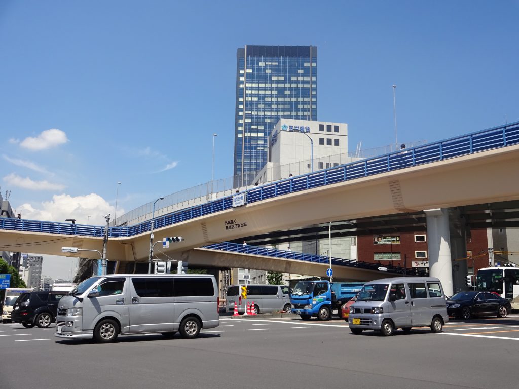 不動産屋が物件情報を抱え込み！