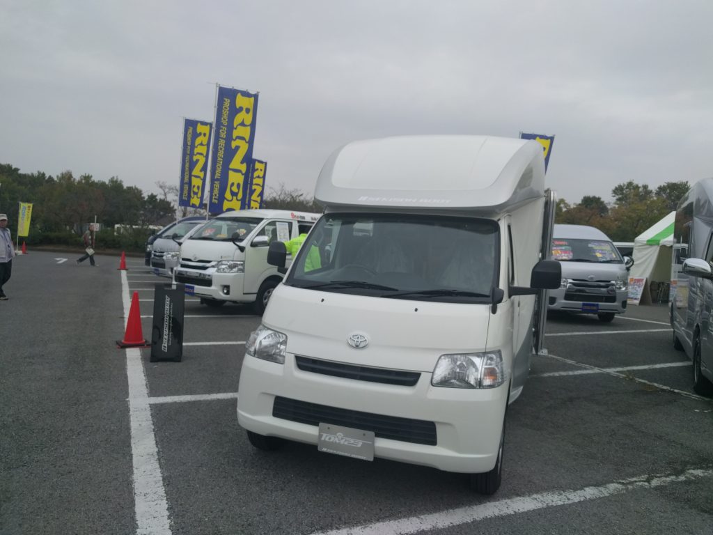 軽自動車キャンピングカー