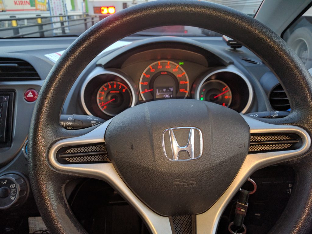 レクサス？プリウス？不動産屋と車