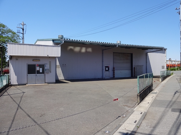 倉庫でも事務所が必要　１人あたりの事務所面積